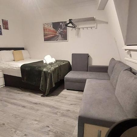 St Pancras Private Rooms Лондон Экстерьер фото