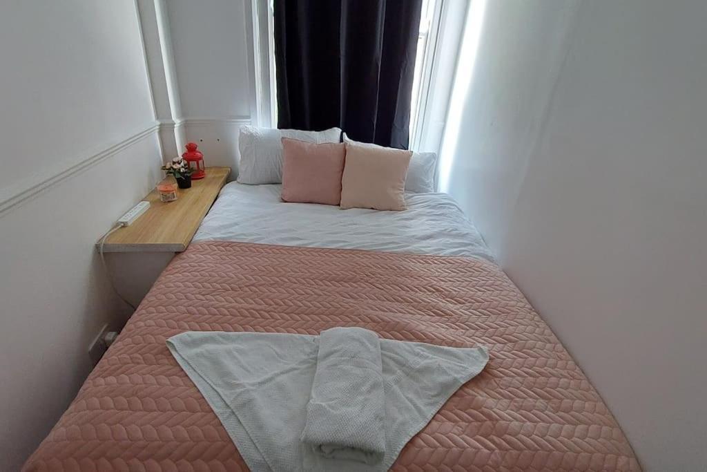 St Pancras Private Rooms Лондон Экстерьер фото