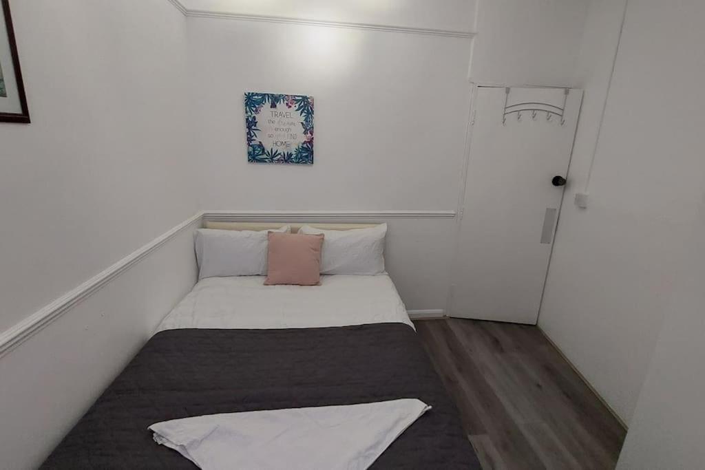St Pancras Private Rooms Лондон Экстерьер фото