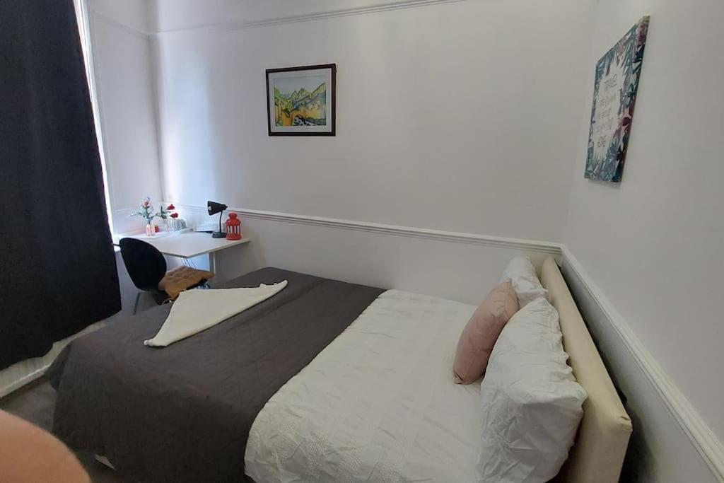 St Pancras Private Rooms Лондон Экстерьер фото