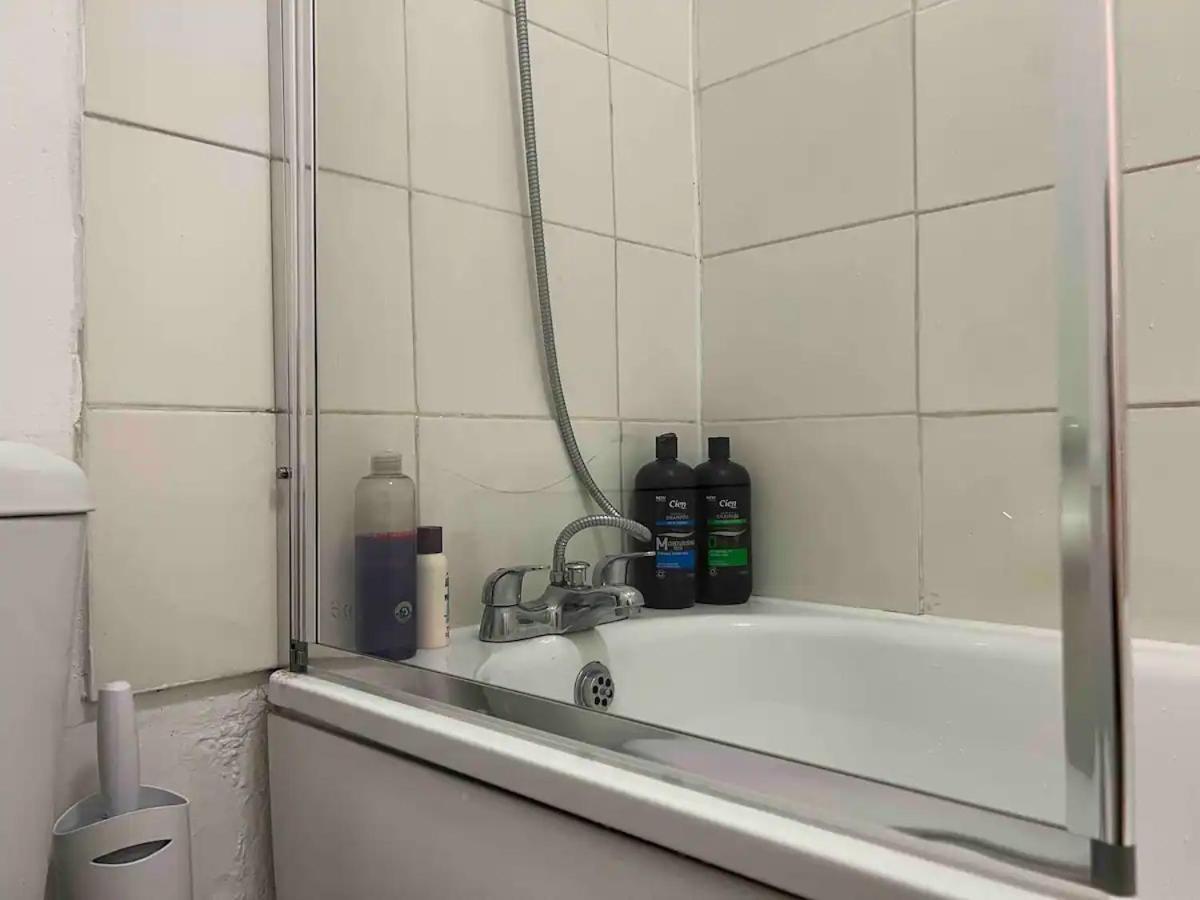 St Pancras Private Rooms Лондон Экстерьер фото