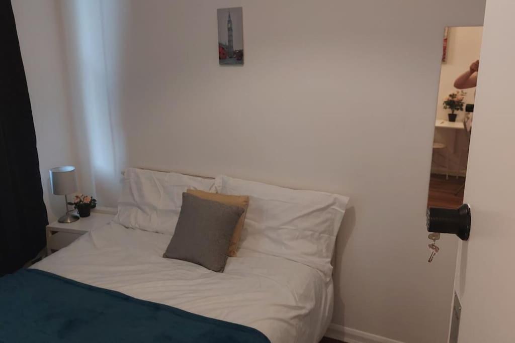 St Pancras Private Rooms Лондон Экстерьер фото